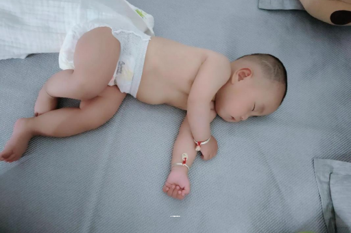 博罗三个月宝宝身高体重